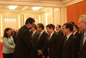 Cerrando-acuerdos-para-ampliar-nuestra-producción-d-computadorastabletas-y-celulares